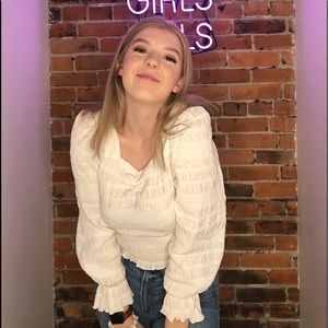 Meet your Posher, Danielle